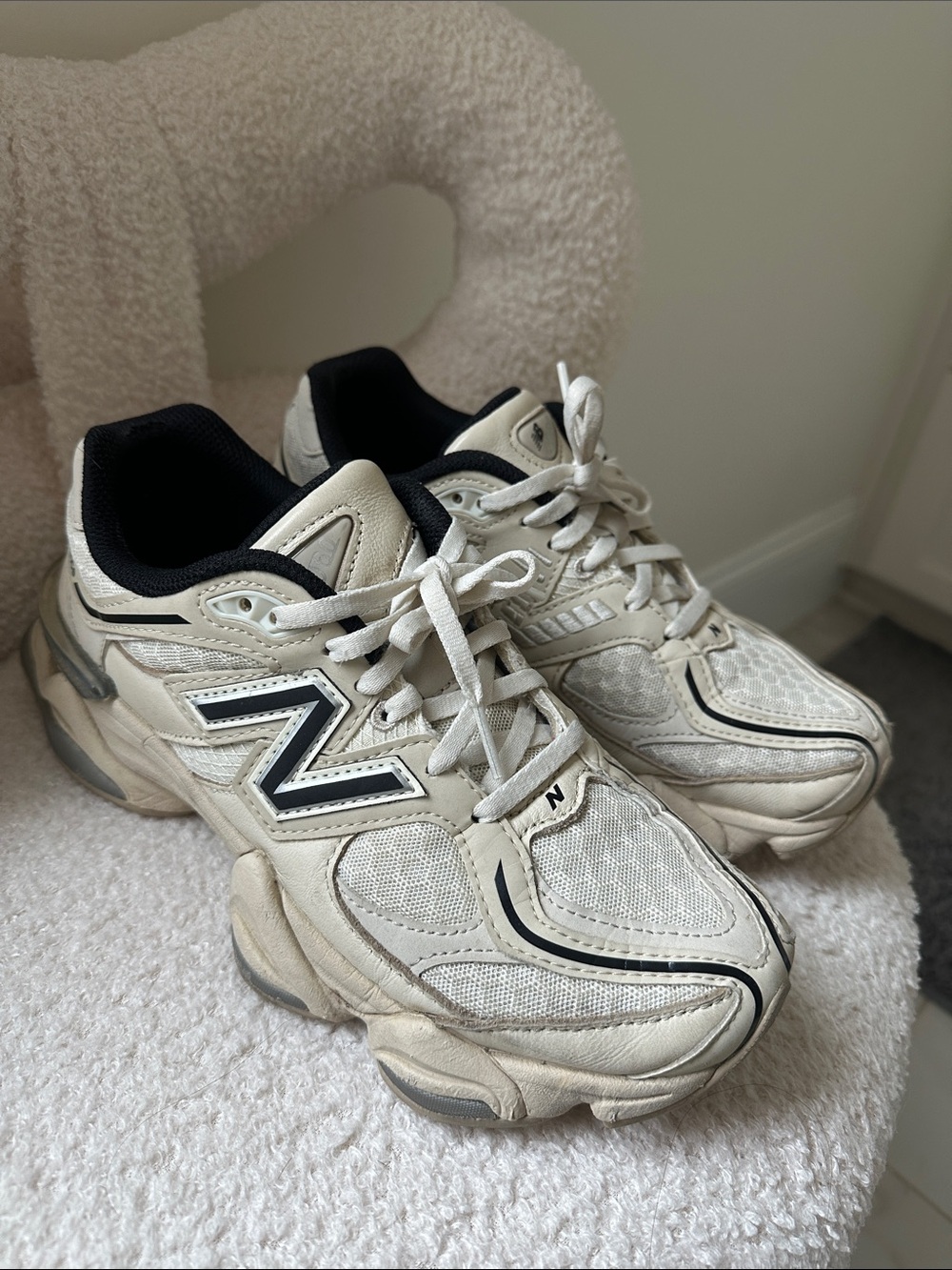 New Balance Cream 9060